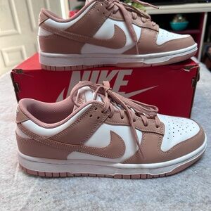 Nike Women's Shoes in Pink and White